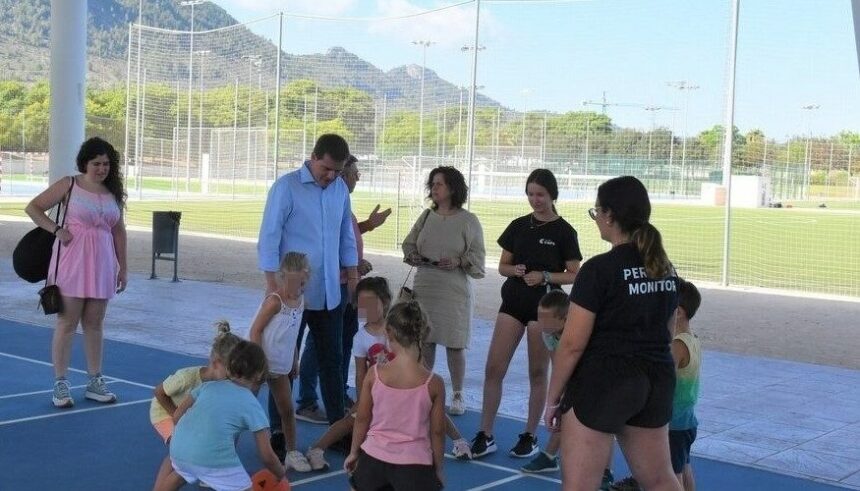 1762 visita escoleta sense cares xiquets 875x500 1