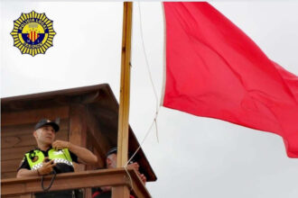 1781 sagunt bandera roja platja policia