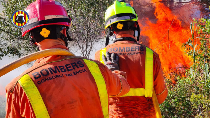 2440 riba roja incendi bombers