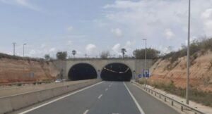 256 pilar horadada tunel