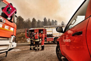 Estabilizado el incendio de Tàrbena tras calcinar casi 700 hectáreas y los desalojados pueden volver a sus casas 4 270 bombers diputacio alacant
