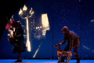 3275 sala lhorta presenta laika un espectaculo familiar sobre la primera perra cosmonauta