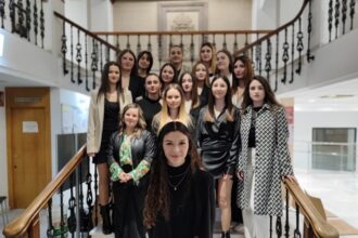 3296 reina feria y fiestas utiel 2023 y sus damas de honor 18
