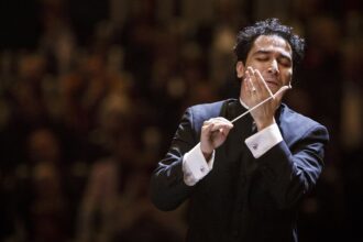 3597 beethoven y stravinski llegan al palau de la musica bajo el sonido de la swr stuttgart