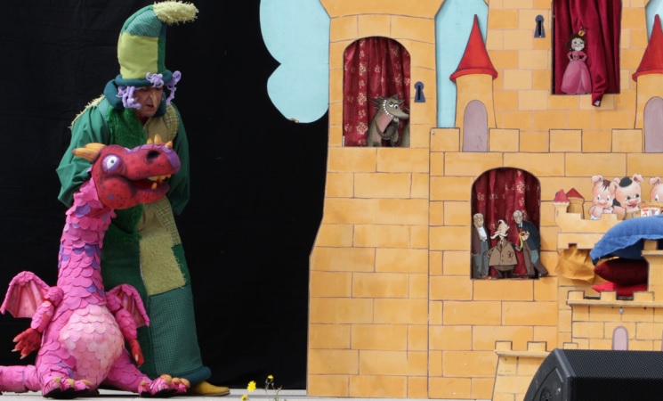 3853 sala lhorta preestrena la comedia consciencia y para los mas peques tragon el dragon