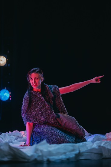 417 una imagen de medea a la deriva foto samuel fernandez