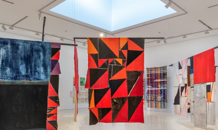 4185 el ivam despide la exposicion de teresa lanceta pionera del arte textil contemporaneo