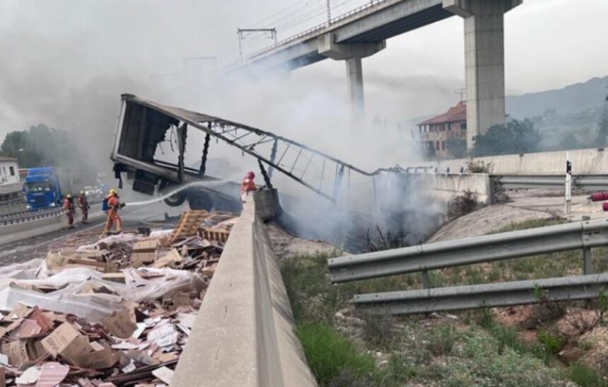 4392 moixent bombers camio incendi