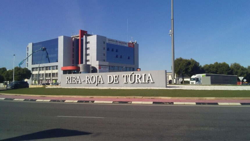 4516 riba roja centro negocios