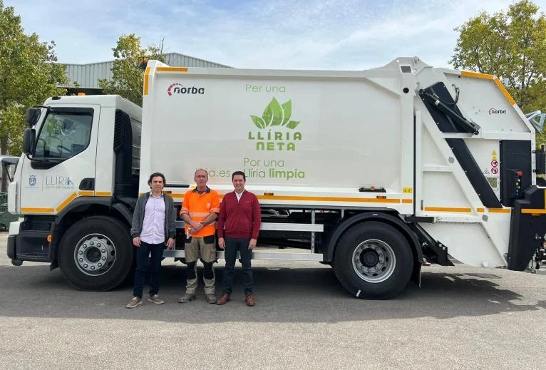 4673 lliria camion basura