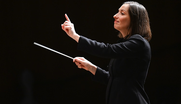 4711 ariane matiakh debuta con la orquesta de valencia con vers la voute etoilee