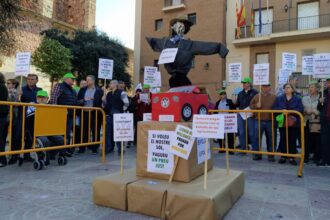 4891 sagunt falla protesta expropiats gigafactoria