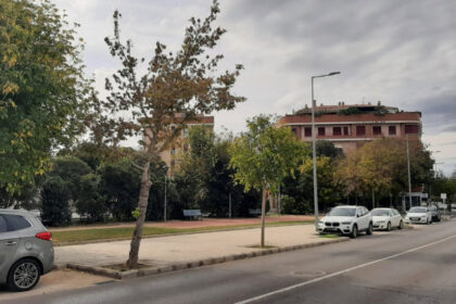 Espai on es construirà el futur Centre de Salut de Xàtiva.