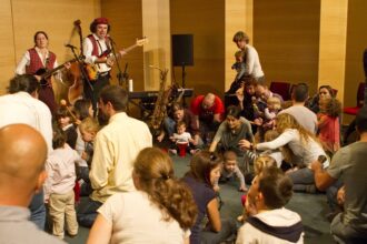 5462 vuelve a la sala lhorta el concierto interactivo jazzejant amb xiquets