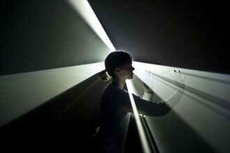 5571 el cccc celebra las fallas con una instalacion inmersiva de light art y musica