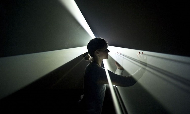 5571 el cccc celebra las fallas con una instalacion inmersiva de light art y musica