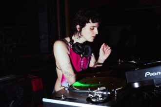5766 el ivam ofrece este viernes una sesion de la dj artista y poeta joven de la perla