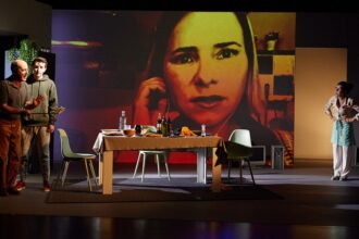 6062 sala russafa estrena en la comunitat redada familiar