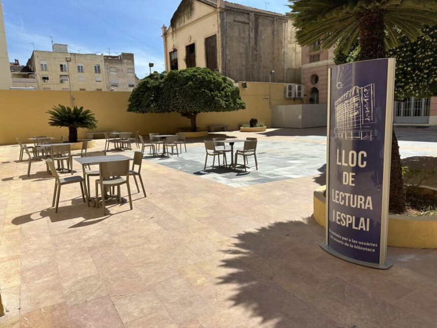 6390 xativa biblioteca espai pati