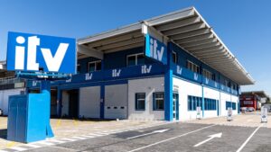 Las estaciones de ITV de Alcoy, Benidorm, Gandia, Ondara, Ontinyent, Torrevieja, Utiel, Villena, Vinaròs y Xàtiva permanecerán cerradas este sábado 24 6524 itv foto
