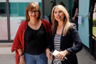 6640 carmen amoraga y sonia valiente