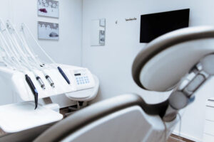 Valencia: líder en estética dental 17 7050 clinica dental valencia