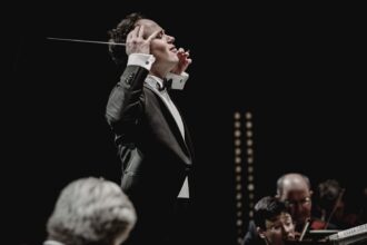 7088 rudolf buchbinder interpreta con la ov el concierto para piano de gershwin foto marco borggreve