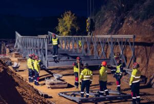La UME comienza a instalar el puente que volverá a unir Buñol con Alborache, Macastre, Yátova, Dos Aguas y Millares 10 7239 9abc11529a5b5d81d2b106f7095b8cbcd6e3bd28miniw