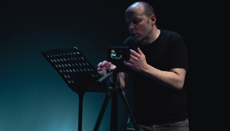 7365 el humor impredecible de miguel noguera revoluciona sala russafa