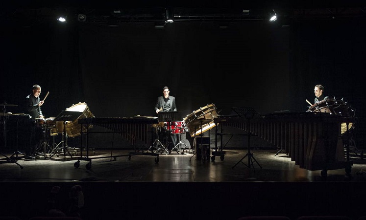 7414 alxarq y luis osca interpretan en el almudin obras de percusion posminimalista