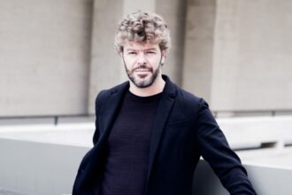 7420 heras casado dirige en les arts obras de brahms mendelsohn y wagner