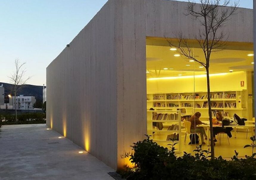 7472 ontinyent biblioteca