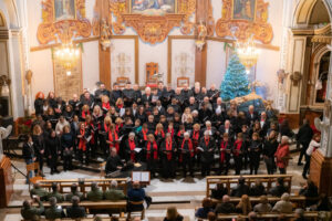 L’Orfeó d’Aldaia une a todas las formaciones vocales en un emotivo concierto de Navidad 41 7497 1