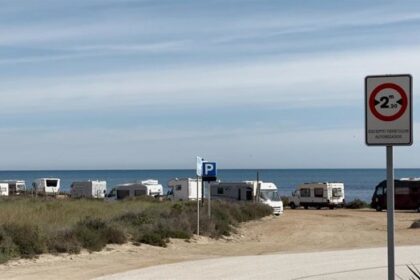772 elche autocaravanas playa