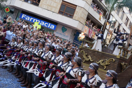 840 ontinyent festes 2024 entrada moros cristians capitania cristiana