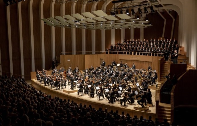 8595 la ocv interpreta a mahler y shostakovich bajo la direccion de sir mark elder