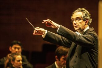 9275 fabio luisi debuta en les arts con un concierto dedicado a richard strauss