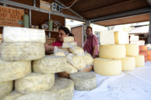 Vuelve Quesalia, la feria del queso de Chelva 4 9546 dsc 6226 scaled 1