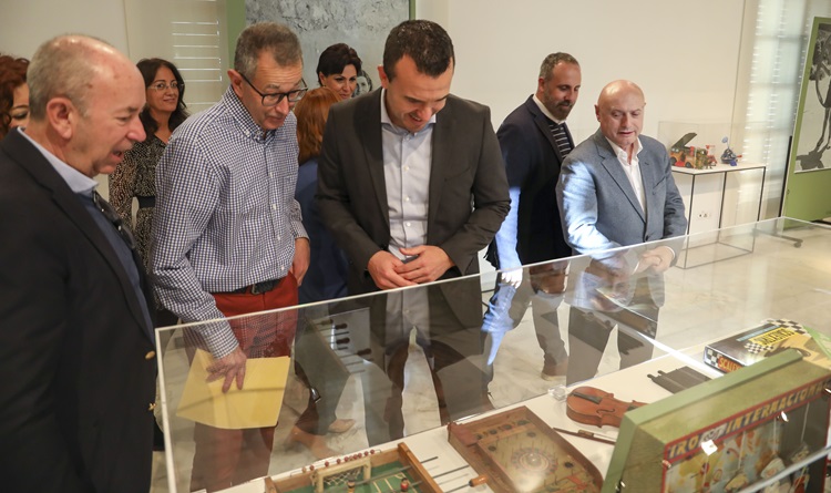 3829 el descobriment del mon jocs i joguets en les colleccions de letno nueva exposicion en la diputacion de valencia