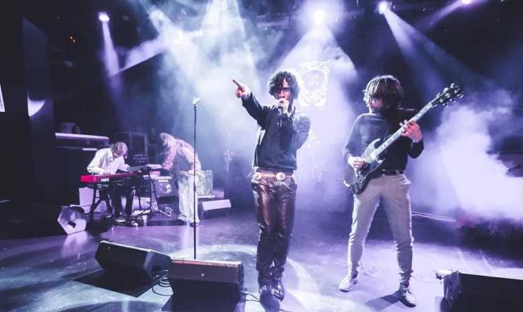 7760 the risin doors rendira homenaje a la mitica banda liderada por jim morrison