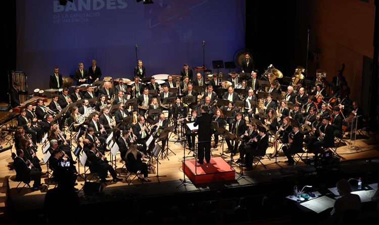 7812 la diputacio de valencia convoca el 47o certamen de bandas que volvera al palau de la musica