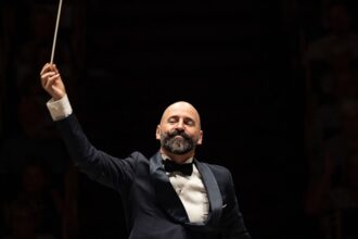 9867 el viola antoine tamestit inicia su residencia en el palau de la musica