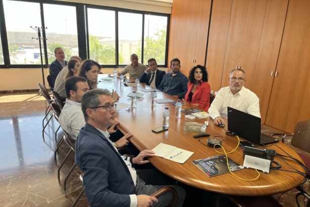 Reunión para la reconstrucción de los polígonos de Quart de Poblet.