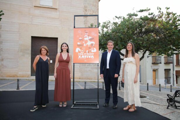 Presentació del cartell de la Fira de Xàtiva del 775 aniversari.