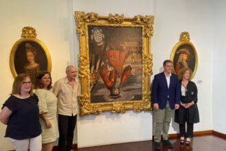 El quadre de Felip V torna a estar pentat cap per avall a Xàtiva.
