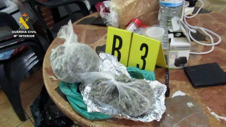 Detenidosmarihuanaalicanteeditada.00004924.Imagenfija005