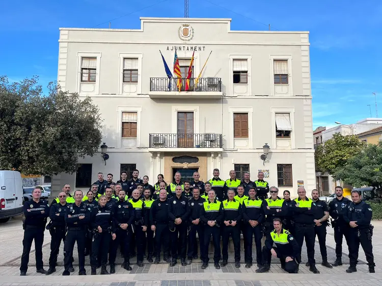 FotoarchivoPLBenetusserjuntoaotraspolicias