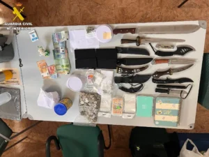 Desarticulado un laboratorio de adulteración de cocaína y dos puntos venta en Silla y Picassent 13 Foto2