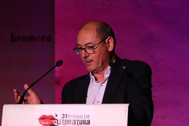 Fede Cortés, guanyador del Premi de Literatura Eròtica de la Vall d'Albaida.