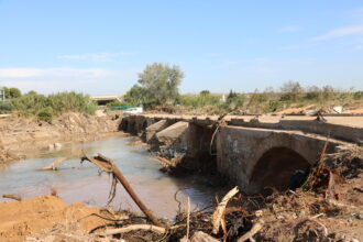 Puente histórico de Quart de Poblet, tras el paso de la dana.